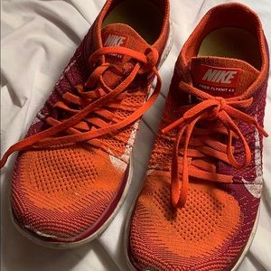 NIKE free flyknit 4.0